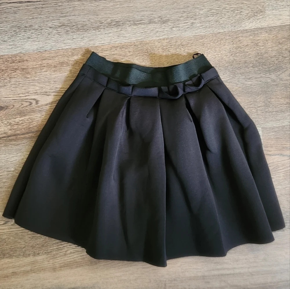 Connection 18 Skirt
